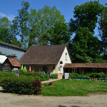 Camping Le Val De Trie Behen Bagian luar foto