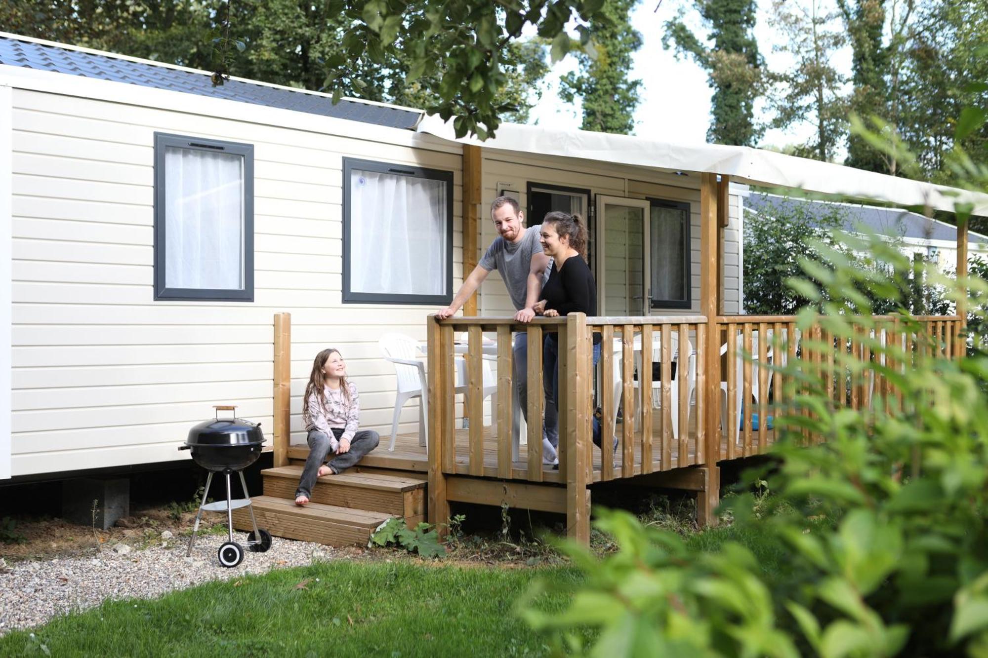 Camping Le Val De Trie Behen Bagian luar foto