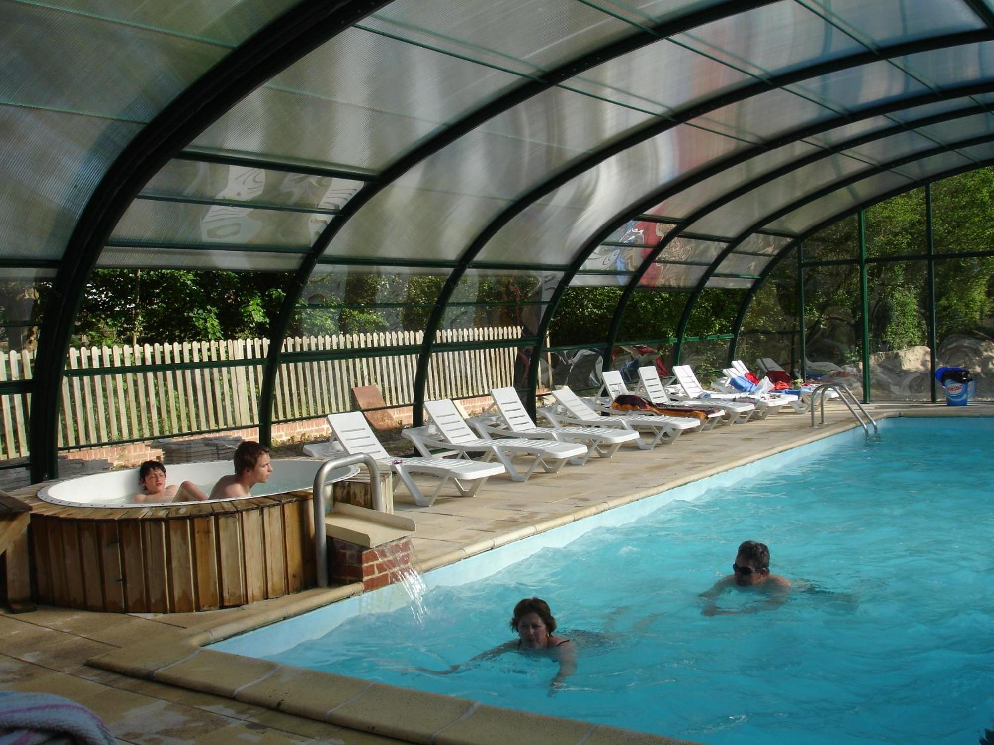 Camping Le Val De Trie Behen Bagian luar foto