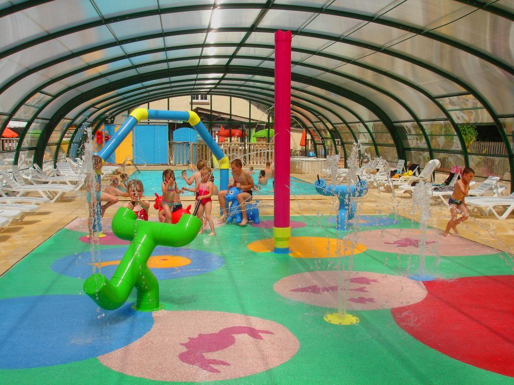 Camping Le Val De Trie Behen Bagian luar foto