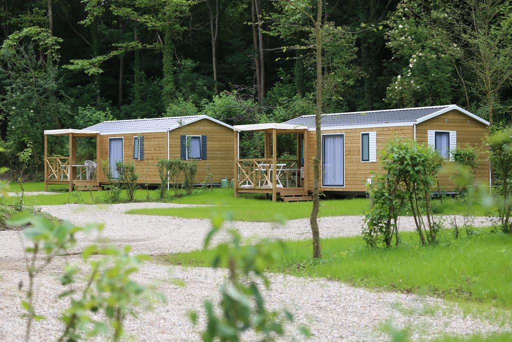 Camping Le Val De Trie Behen Bagian luar foto